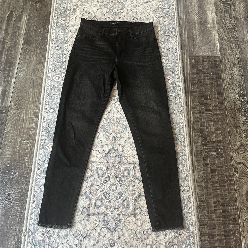 Banana republic black skinny jeans (Size 28)